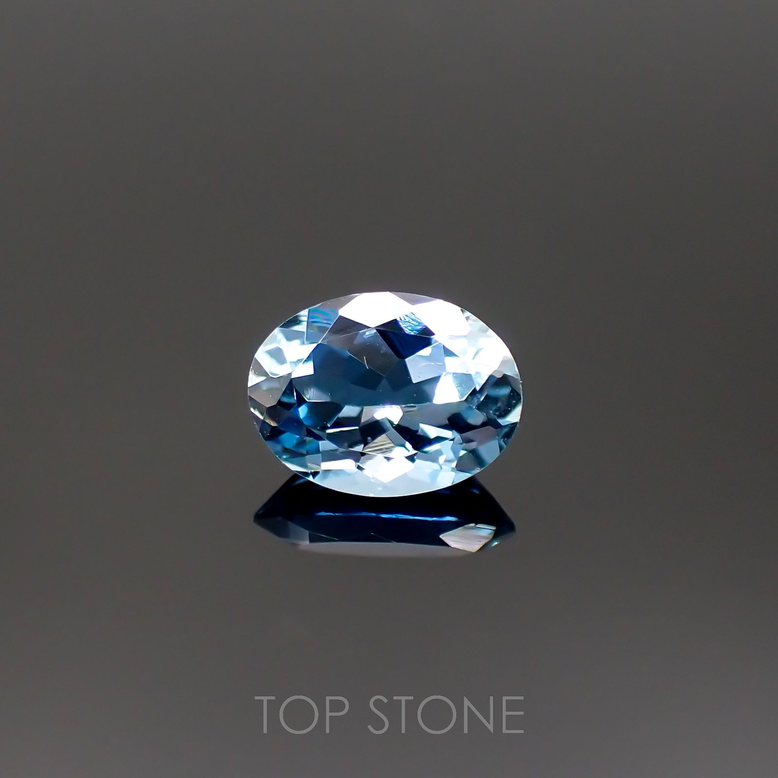 アクアマリン(宝石名アクアマリン)ナイジェリア産 1.06ct 識別済[220817384]8.1x6.2mm前後