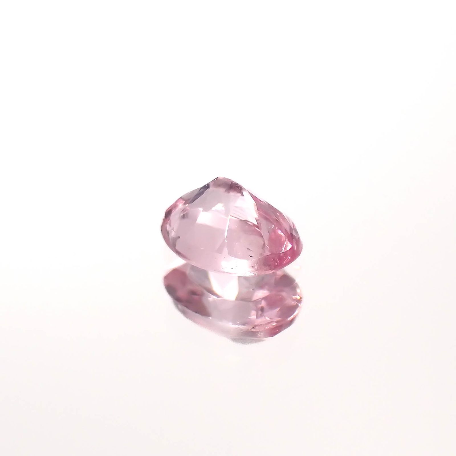 シルキーピンクスピネル タンザニア産 0.19ct[230421579]4x2.9mm前後