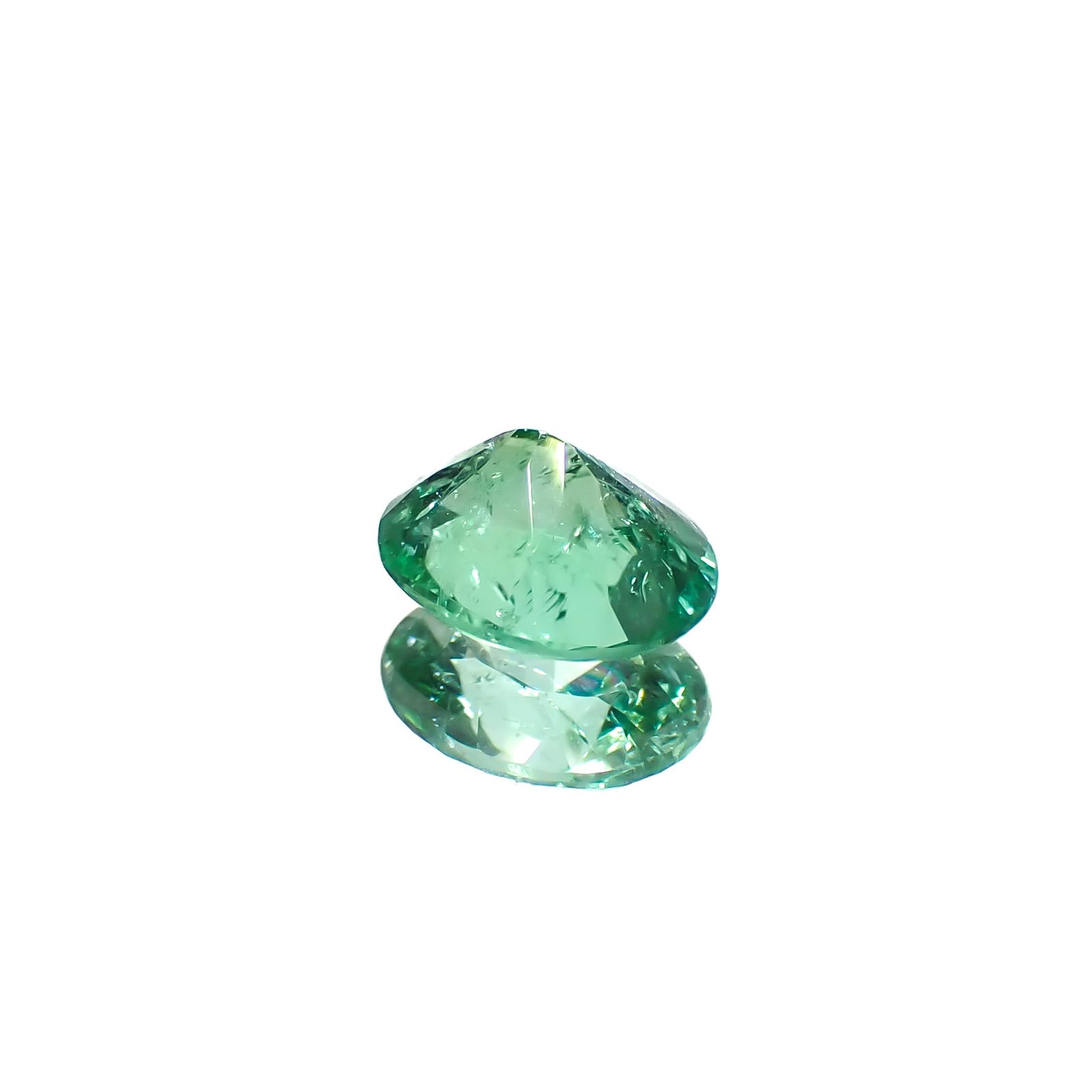 パライバトルマリン ブラジル・パライバ州バターリャ鉱山産 0.71ct[240928731]6.3x5.1mm前後