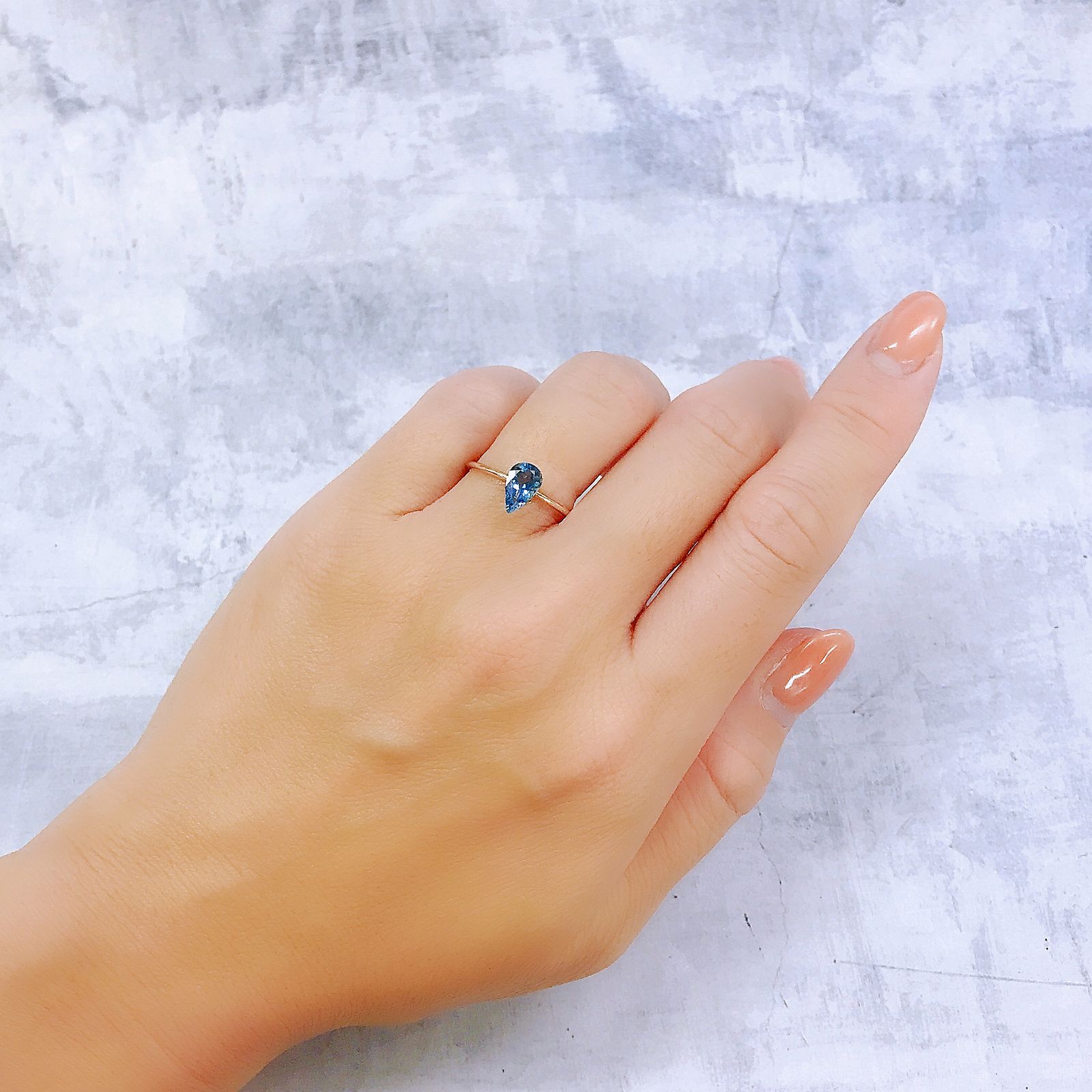 アクアマリン(宝石名アクアマリン)ナイジェリア産 0.74ct 識別済[220817382]8x5mm前後