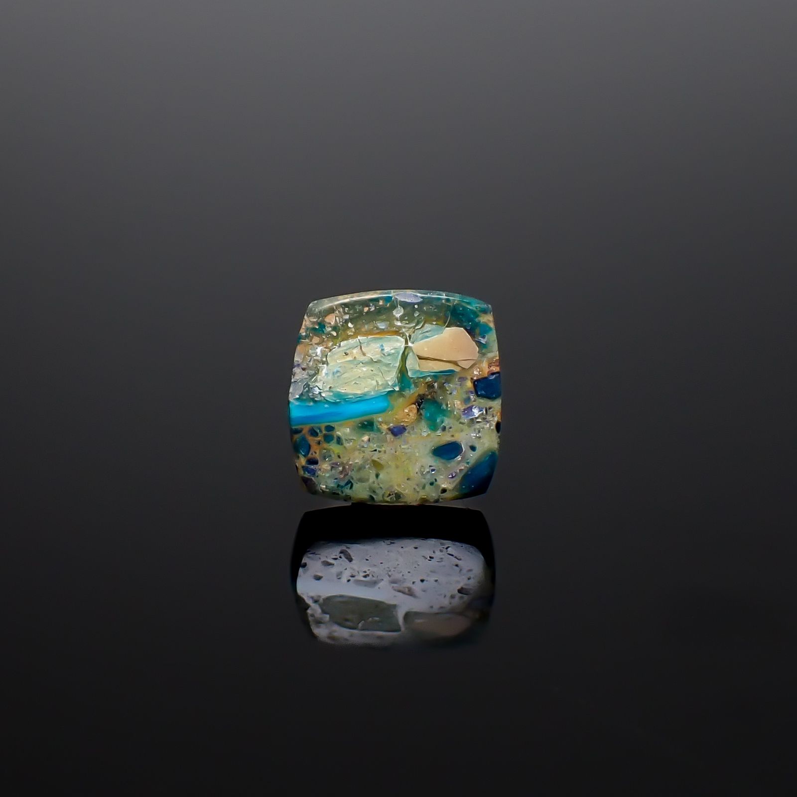 ブルーオパール ペルー産 2.83ct / 11.8x11.7mm前後 [260933090]