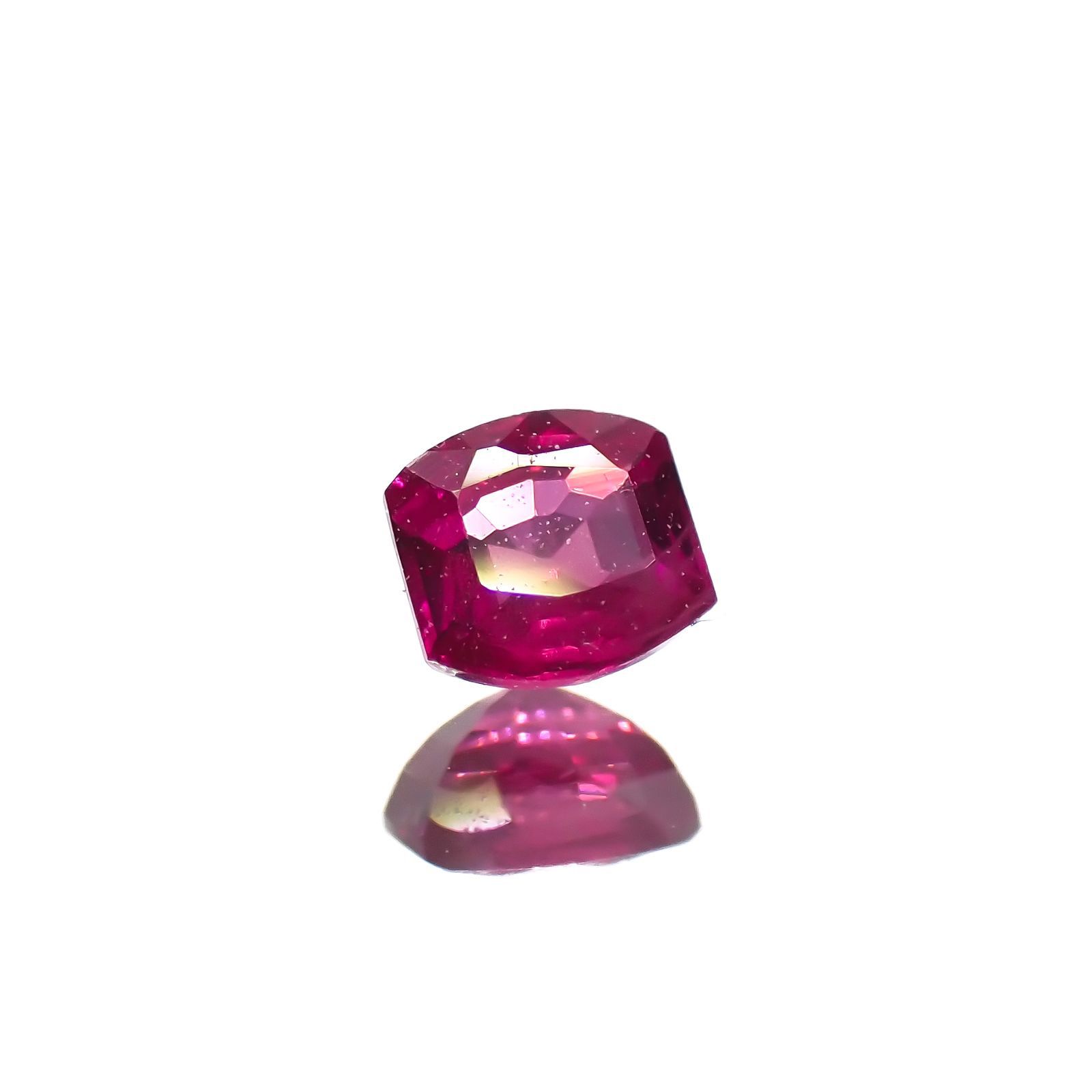 ルビー モザンビーク/ビルマ産 0.17ct[220616212]2.9x2.7mm前後