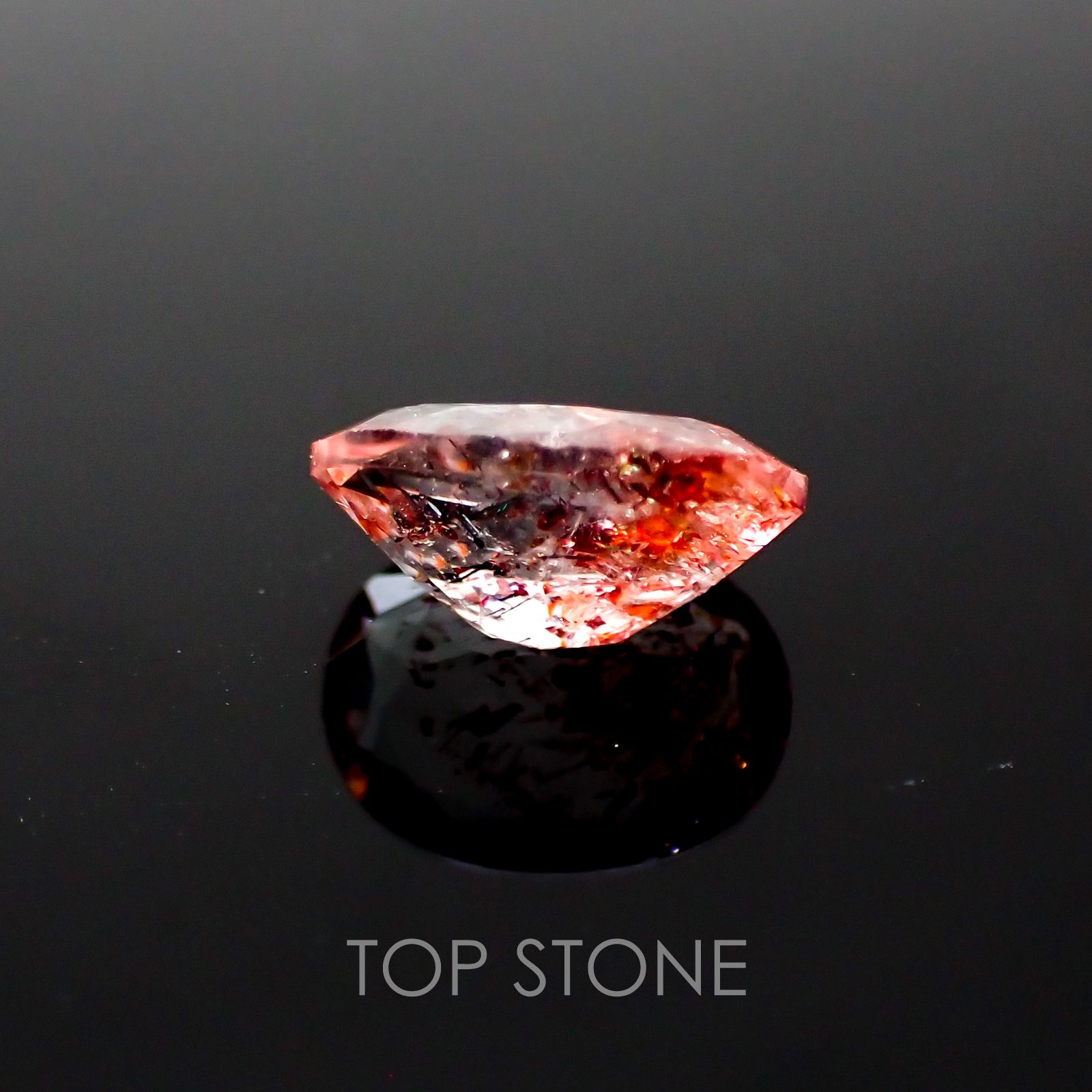 ファイヤークォーツ ナイジェリア産 1.59ct[210410205]9.2×7.1mm前後