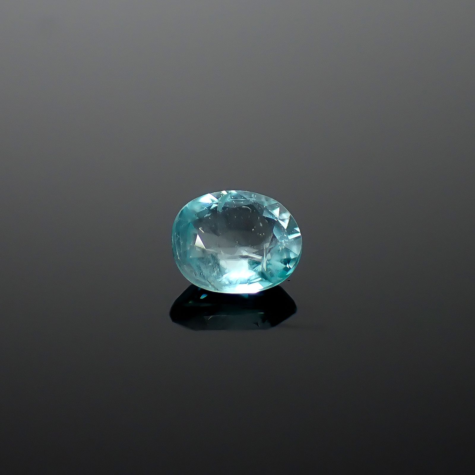 グランディディエライト(宝石名グランディディエライト)マダガスカル産 識別済 0.23ct / 4.3x3.7mm前後 [260826586]