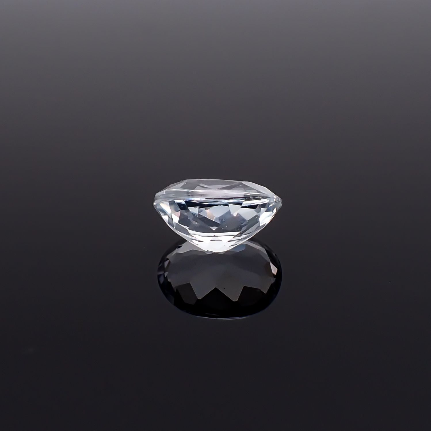 シルバーアパタイト フルオレッセンス アフリカ産 識別済 1.27ct / 7.6x6mm前後 [260632512]