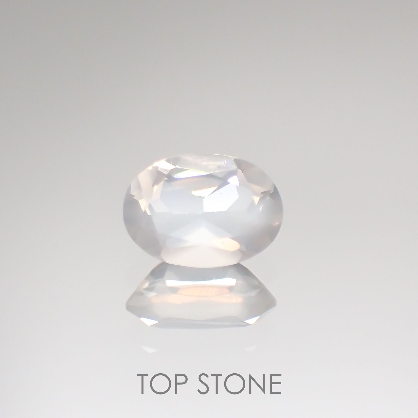 ムーンストーン インド・スリランカ産 ルース 0.71ct[210812740]7×5mm前後