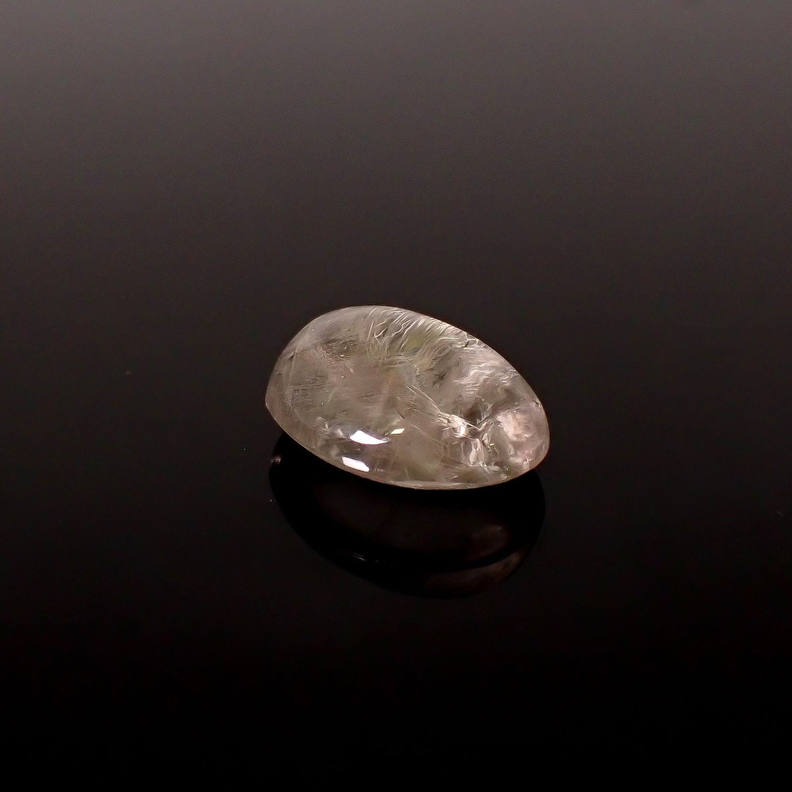 プラチナクォーツ ブラジル産 27.04ct / 22x16.6mm前後 [260131608]