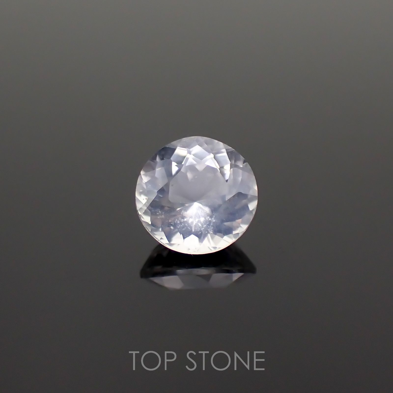 フェナカイト(宝石名フェナカイト)マダガスカル産 0.82ct 識別済[221018413]6.1x6mm前後