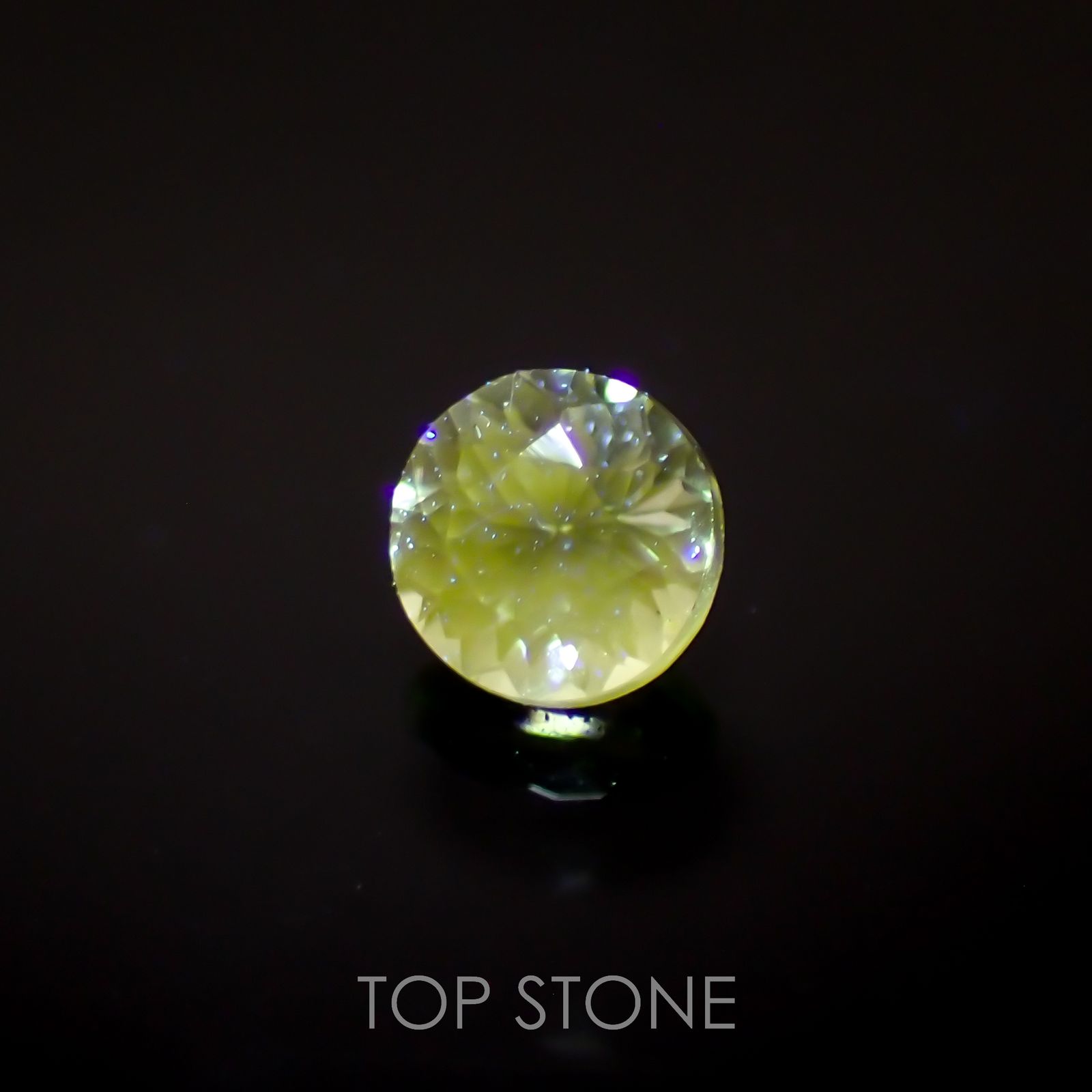 バナジウムコーネルピン(宝石名コーネルピン)タンザニア・タンガ州産 0.19ct 識別済[220716907]3.4x3.4mm前後