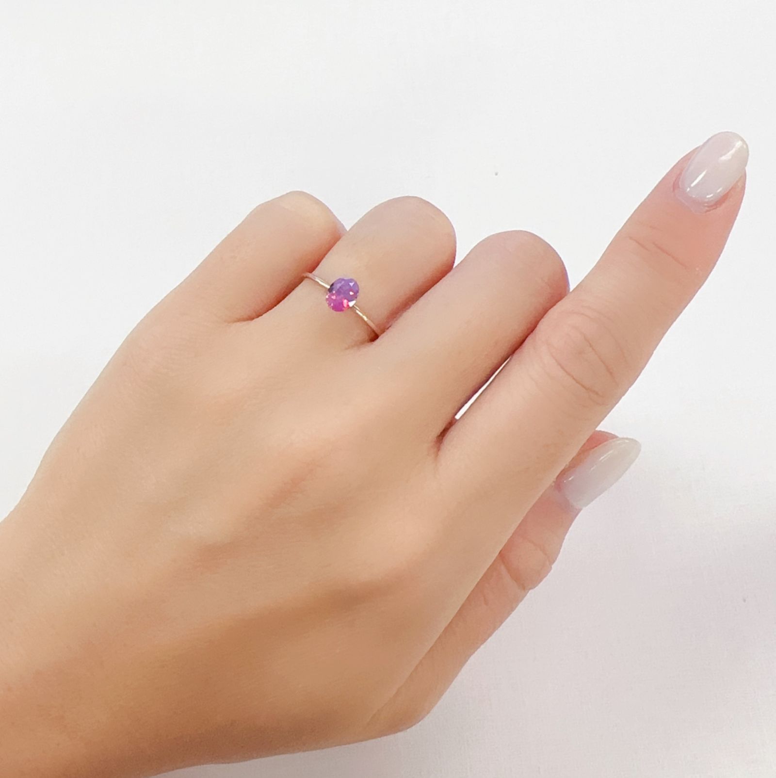 シルキーピンクサファイア 非加熱 ベトナム産 0.65ct[230722798]6.1x4.7mm前後