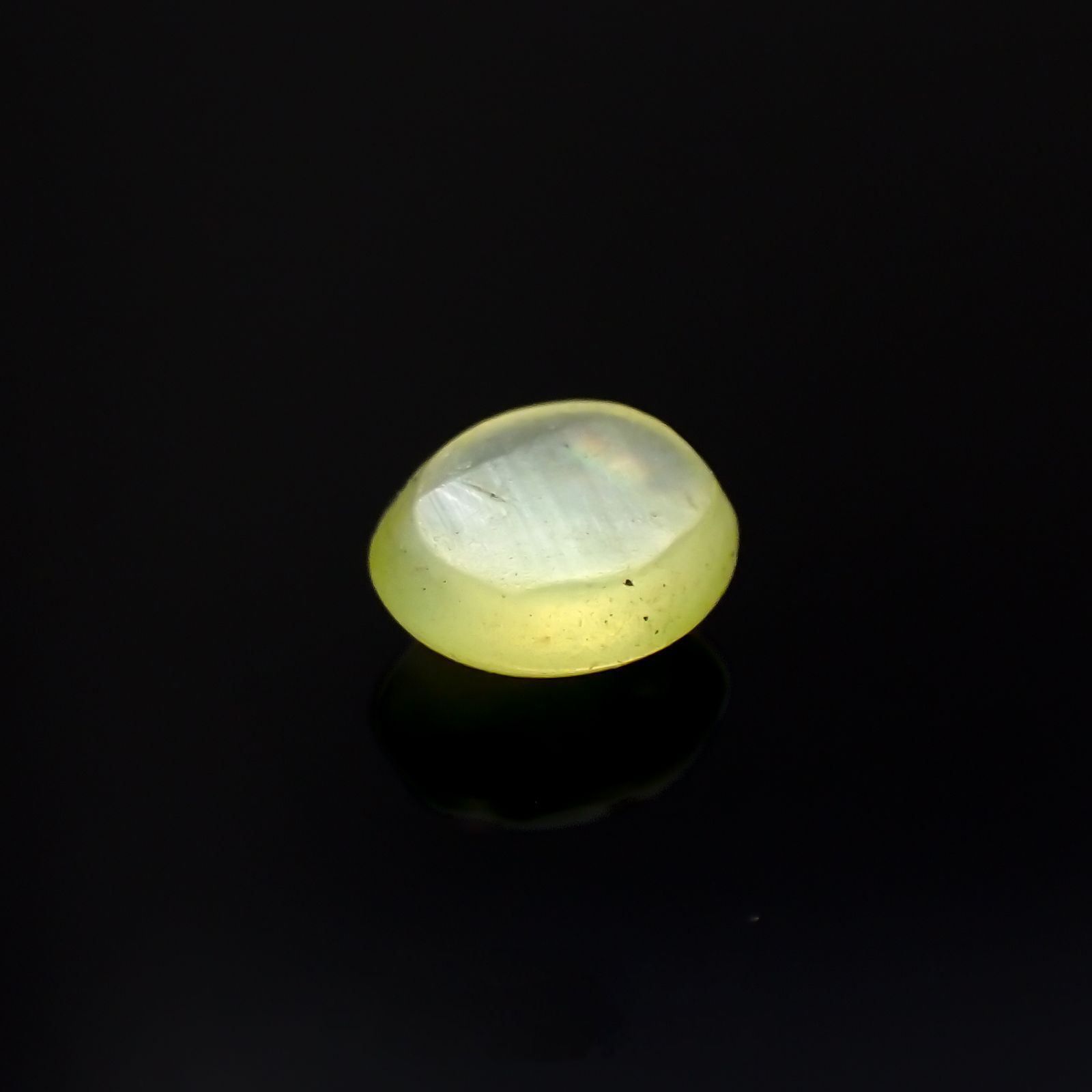 クリソベリルキャッツアイ スリランカ産 0.40ct [221018254]4.4x3.8mm前後
