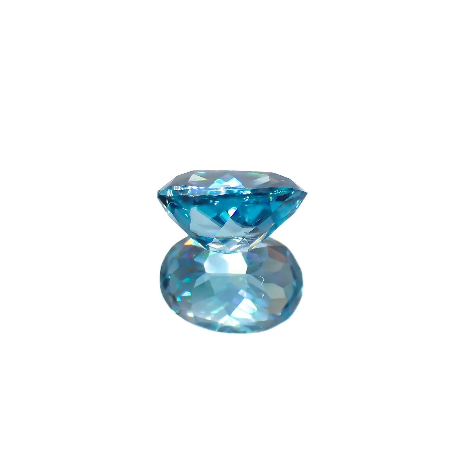 ラタナキリブルージルコン(宝石名ブルー・ジルコン)カンボジア産 2.770ct ソ付(彩珠)[221018935]8.9x6.5mm前後