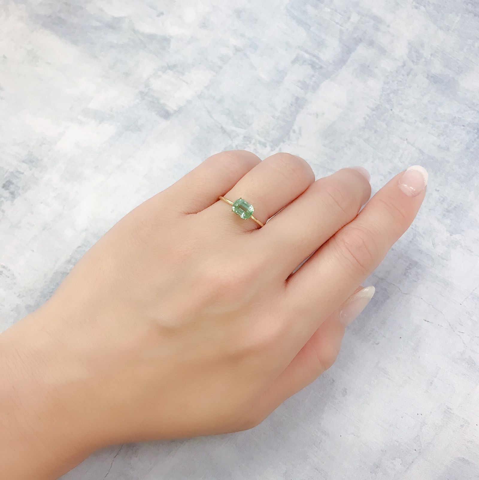 ブルーグリーントルマリン(宝石名トルマリン)アフガニスタン産 0.96ct 識別済[220716994]6.7x5.1mm前後