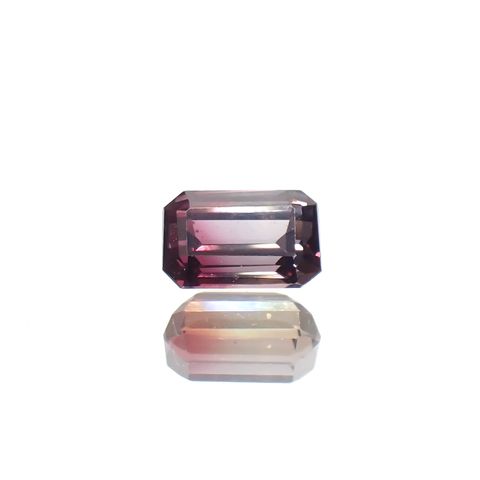 バイカラーサファイア(宝石名バイカラー・サファイア)タンザニア産 0.28ct 識別済[230622376]4x2.5mm前後