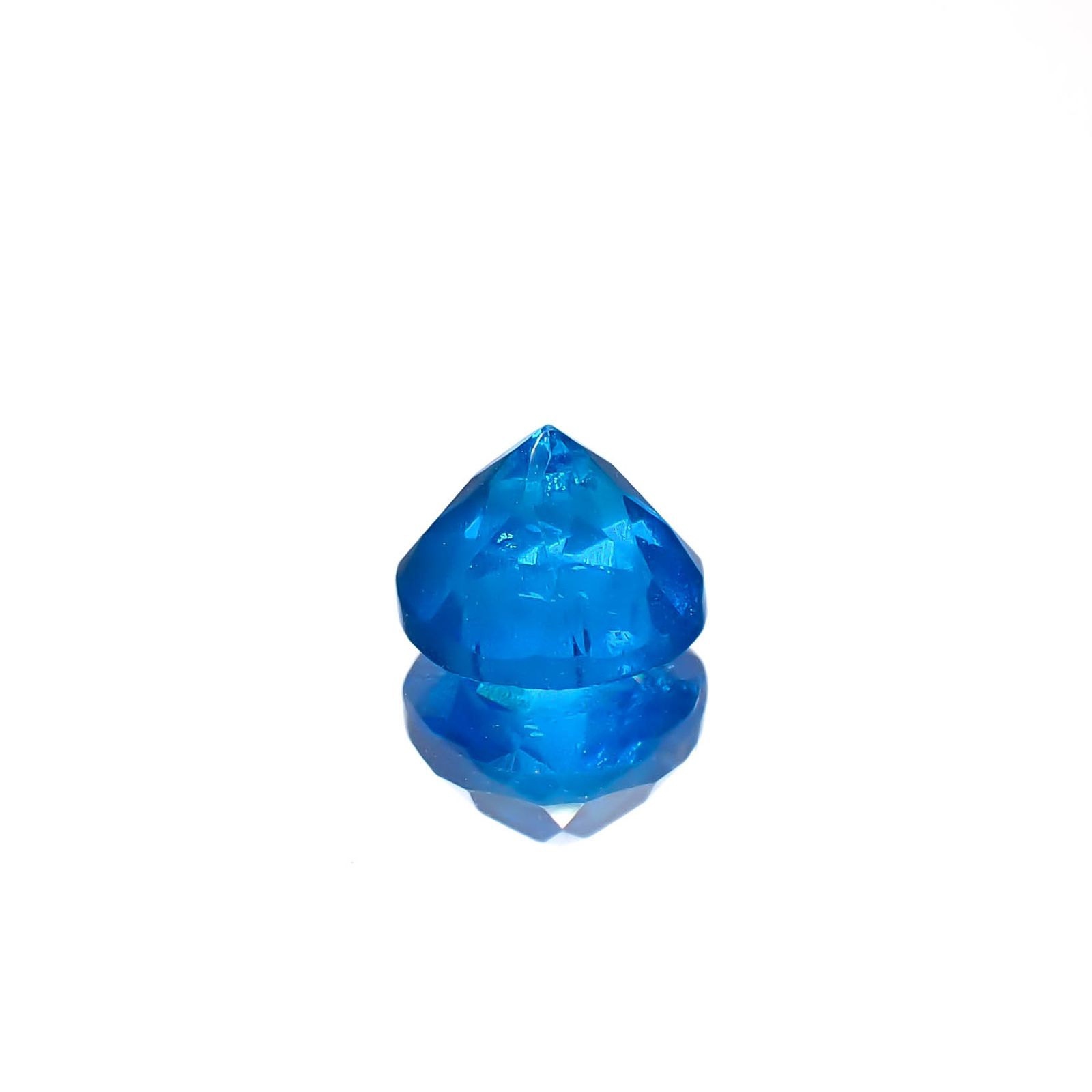 ネオンブルーアパタイト マダガスカル産 0.95ct[240628096]5.9x5.9mm前後