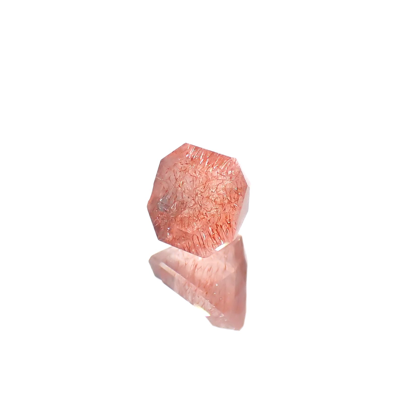 ◇オクタゴンカット◇ストロベリークォーツ カザフスタン産 0.64ct[240628292]5x4.8mm前後