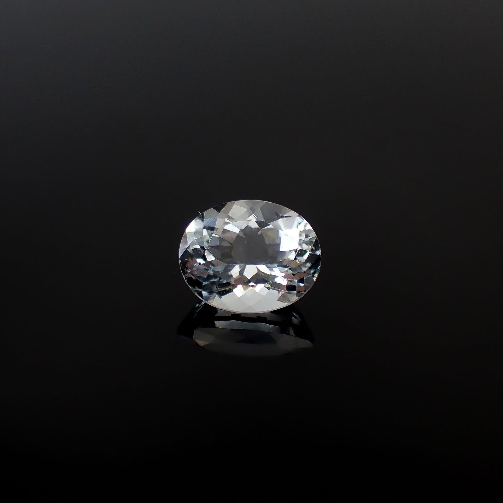 アクアマリン モザンビーク産 2.55ct [250530328]10x8.1mm前後