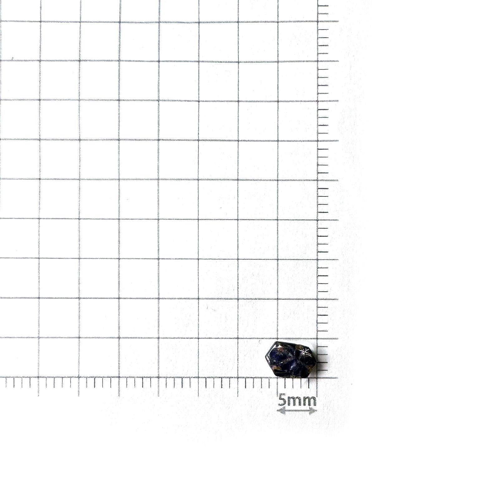 トラピッチェサファイア 原石スライス磨き ビルマ産 0.74ct [250430188]5.9x4.3mm前後