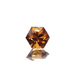 ◇ヘキサゴンカット◇オレンジジルコン(宝石名ジルコン)スリランカ/カンボジア産 0.91ct 識別済[230220701]4.8x4.8mm前後