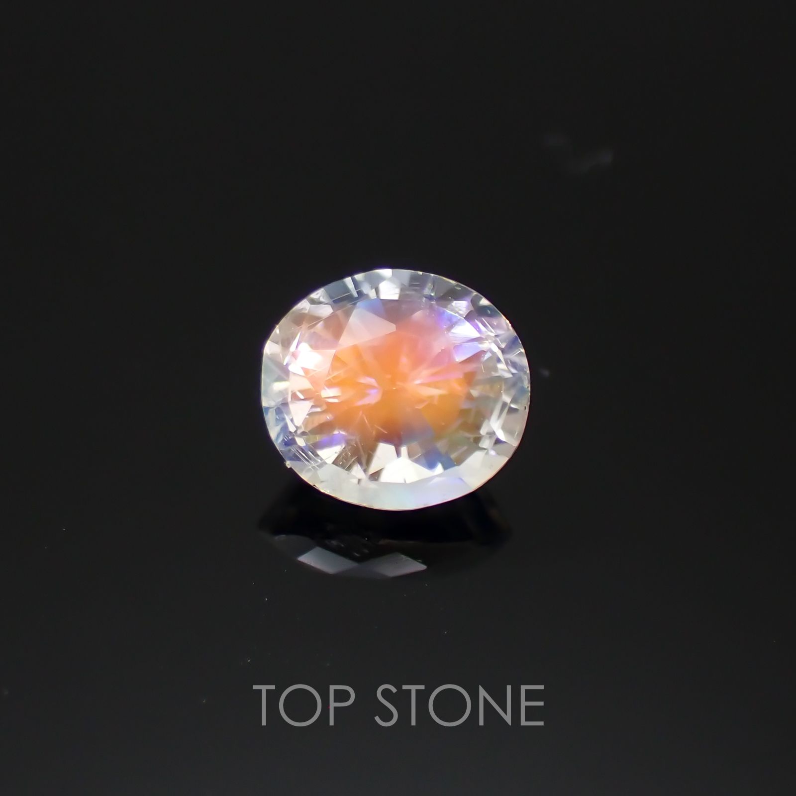 レインボームーンストーン(アンデシンラブラドライト) マダガスカル産 ルース 0.79ct[210310126]6.2×5.5mm前後