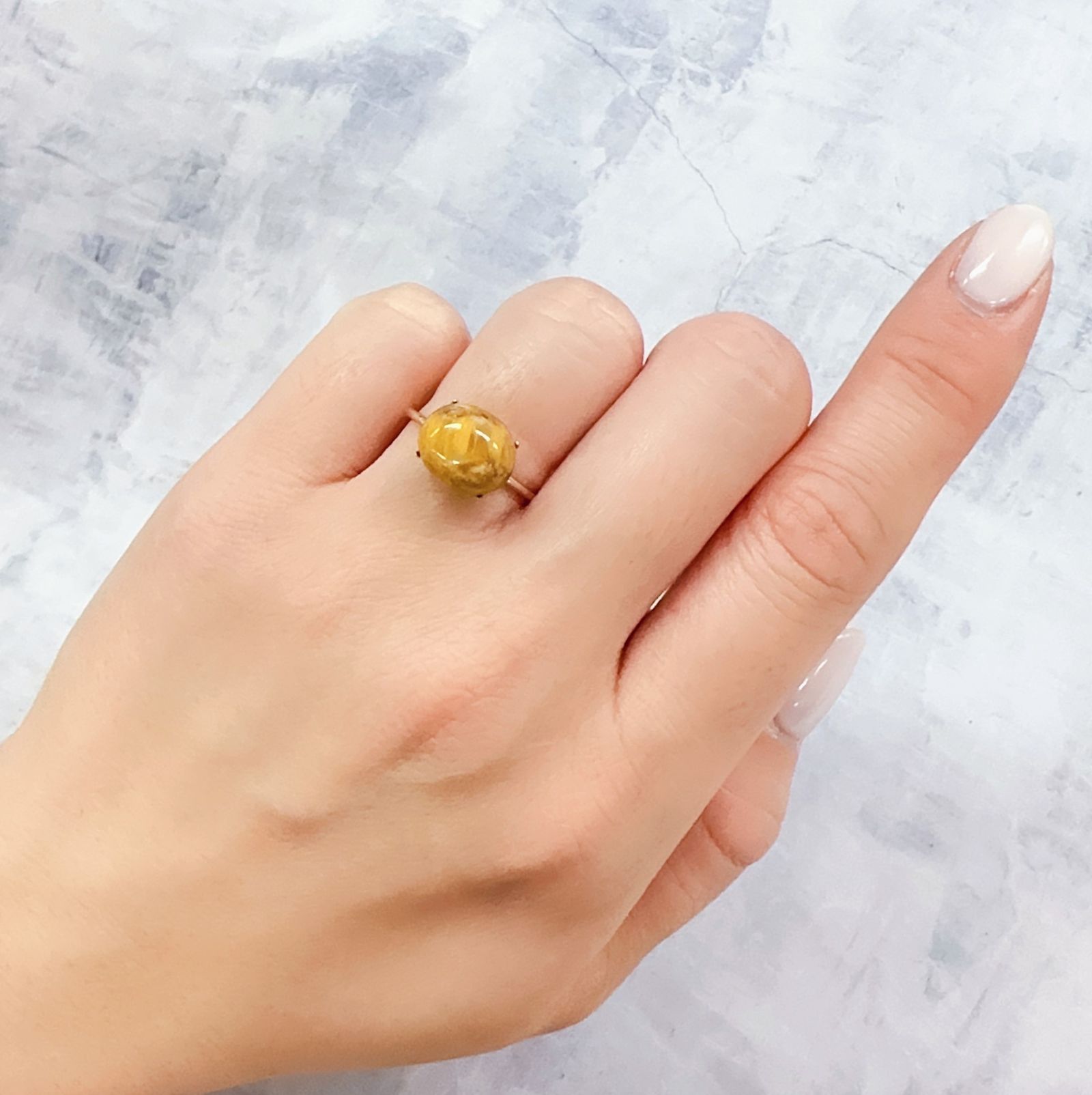 オパールキャッツアイ ブラジル・バイーア州産 3.67ct[230120056]10.9x9.2mm前後