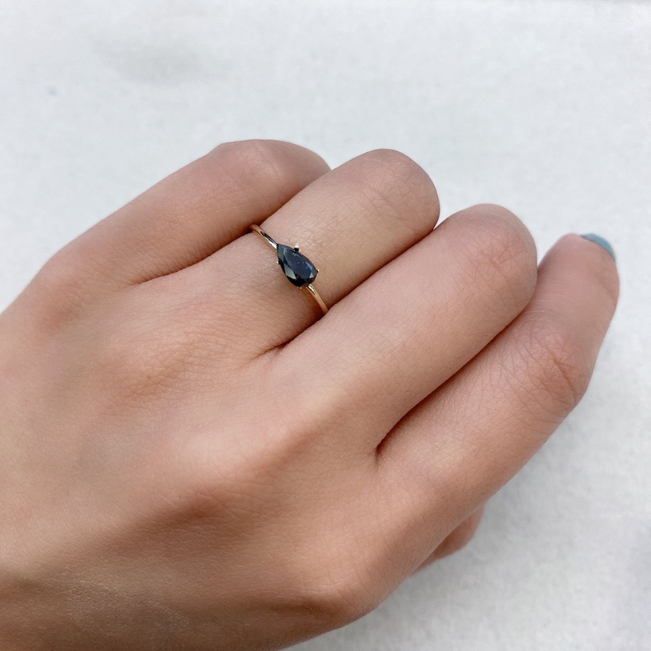 ブラックダイヤモンド(宝石名ダイアモンド) ジンバブエ産 0.55ct 識別済[210812804]6.7×3.7mm前後