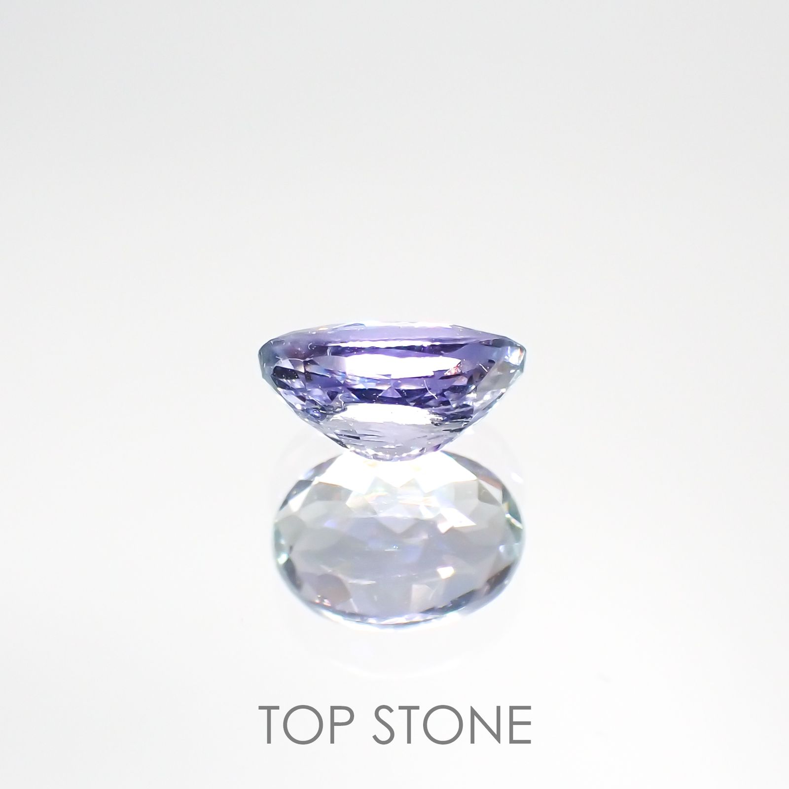 バイカラータンザナイト(ゾイサイト) タンザニア産 ルース 0.96ct[210812653]7.2×5.3mm前後