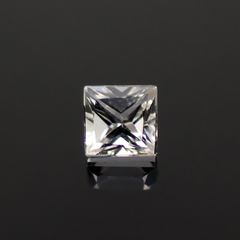 ◇プリンセスカット◇リューコガーネット ビルマ産 0.10ct[230923364]2.4x2.4mm前後