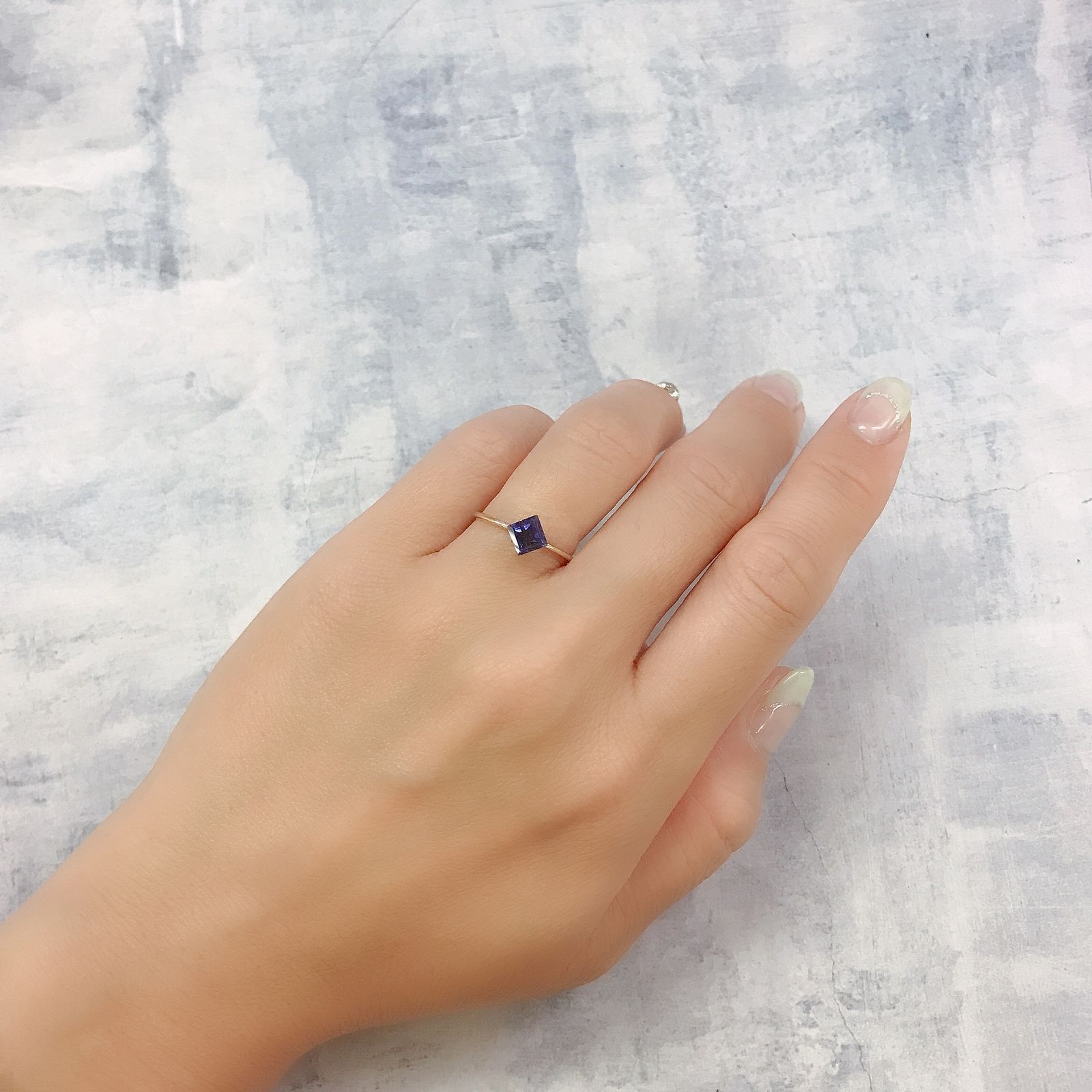 アイオライトサンストーン インド/ブラジル産 0.65ct[220817287]5x5mm前後