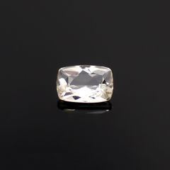 イエロースキャポライト(宝石名イエロー・スキャポライト)ブラジル・ミナスジェライス産 識別済 0.73ct / 7x4.7mm前後 [221219634]