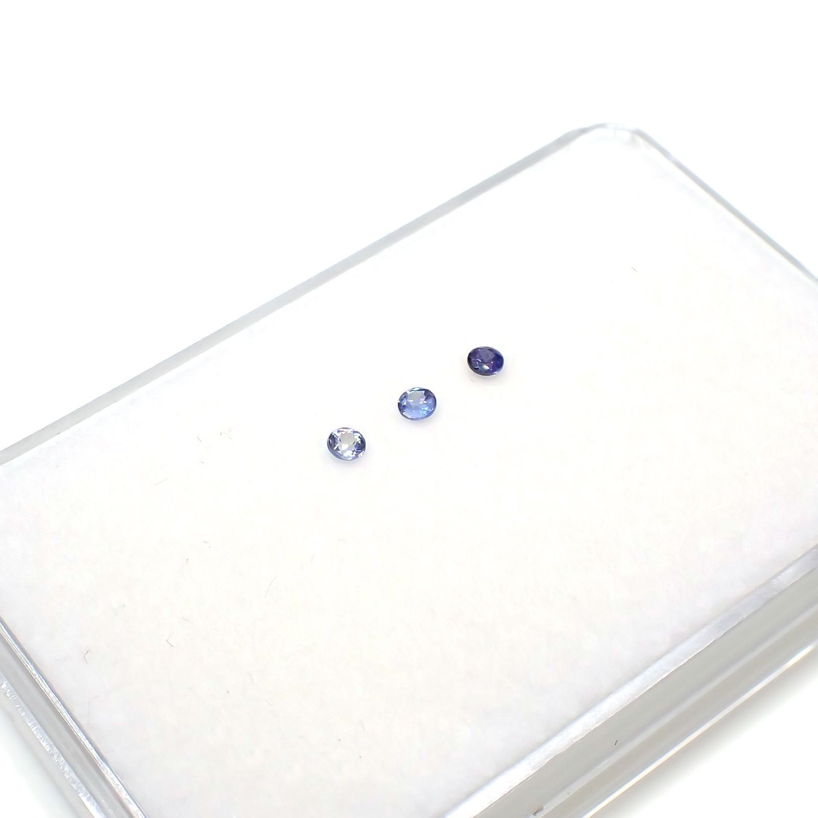ベニトアイト カラーグラデーション3pcsセット アメリカ・カリフォルニア州産 0.17ct(3pcs合計)[230220503]2.2x2.2mm前後