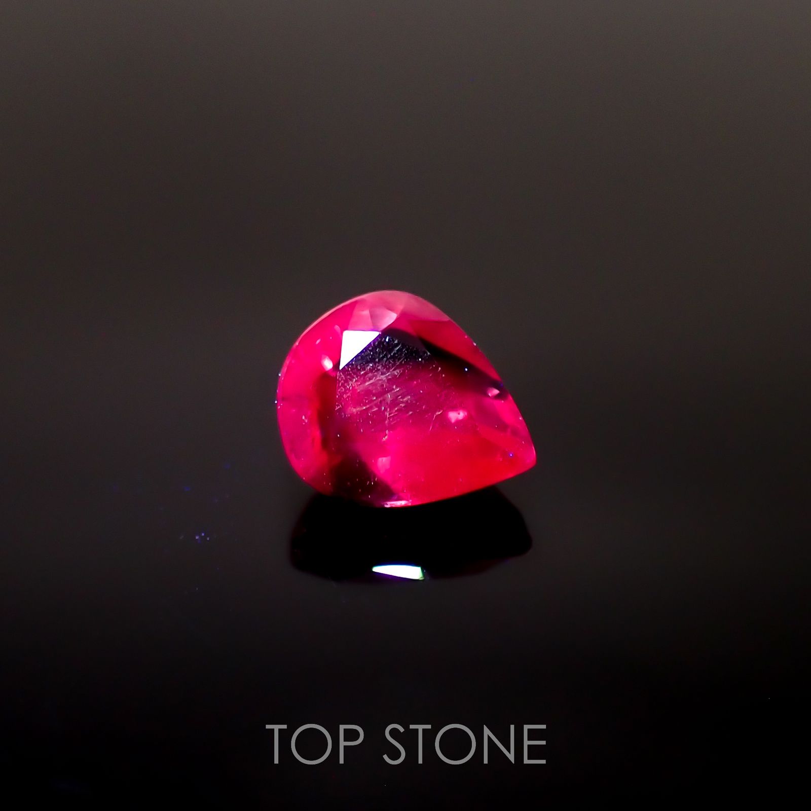 ウィンザーサファイア タンザニア・ウィンザー産 1.15ct[221018370]6.8x5.7mm前後