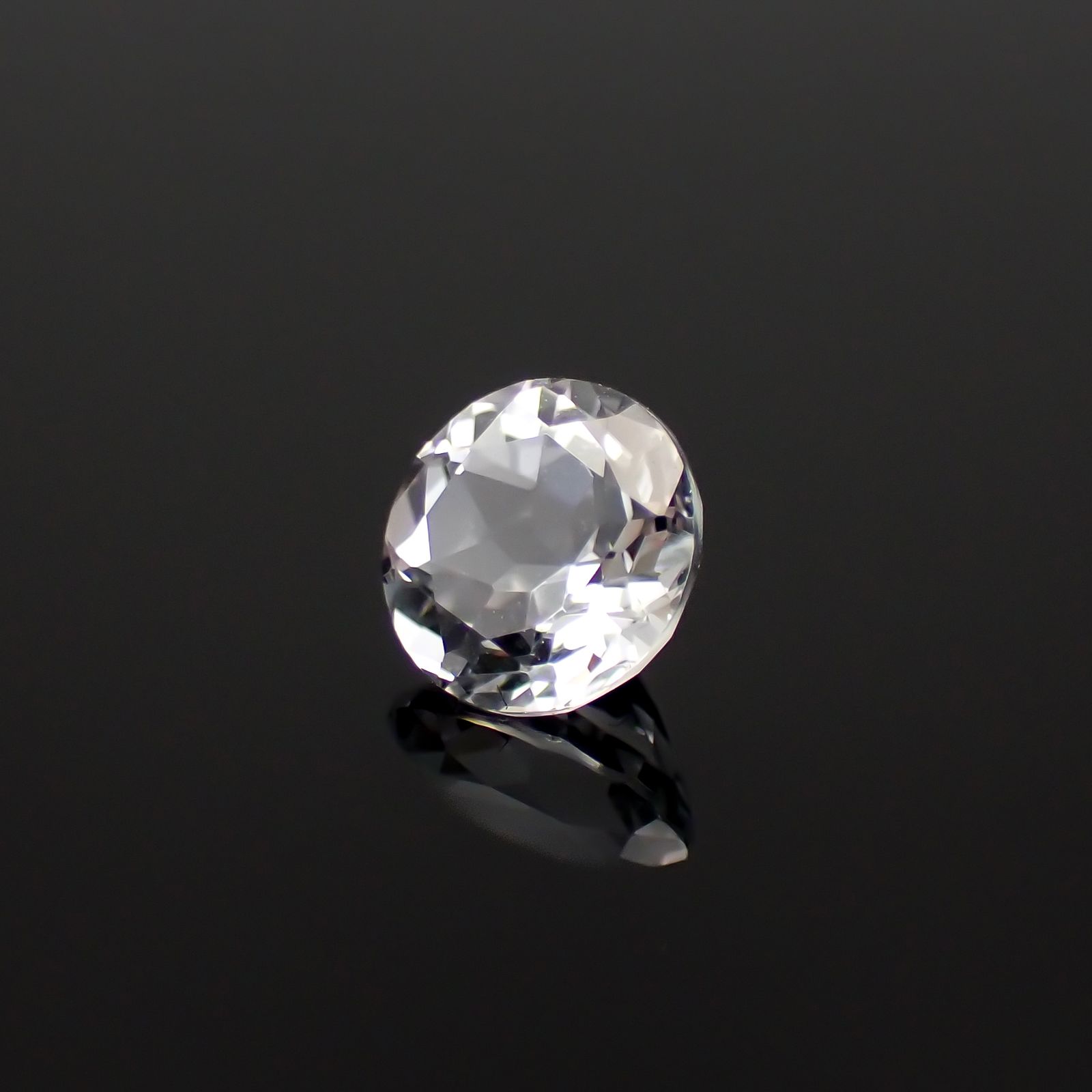 ゴッシェナイト パキスタン・ヒマラヤ産 1.04ct[230421833]6.1x6.1mm前後