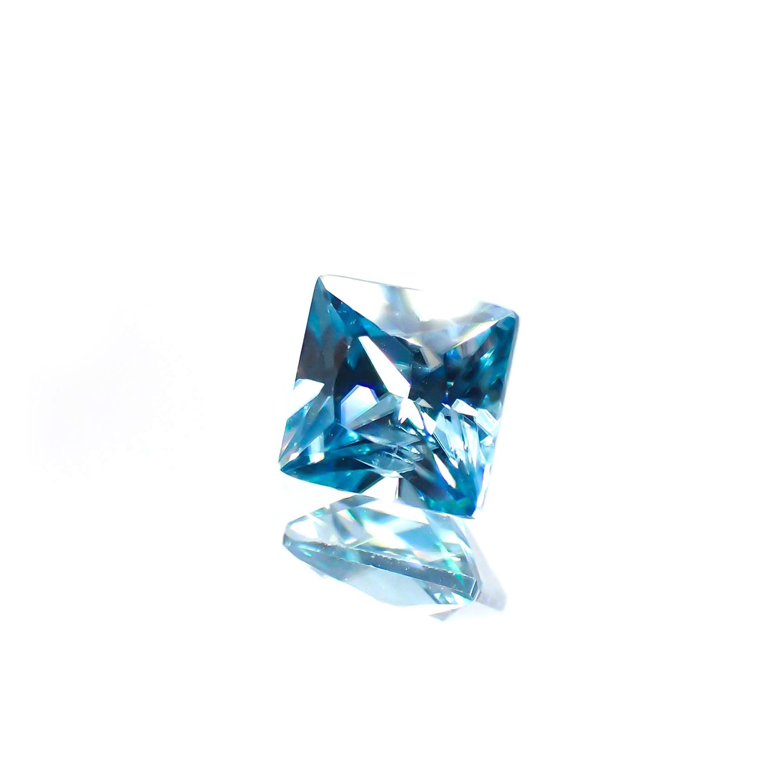 ◇プリンセスカット◇ブルージルコン(宝石名ジルコン) カンボジア産 1.05ct 識別済[210913436]5.1×5.1mm前後