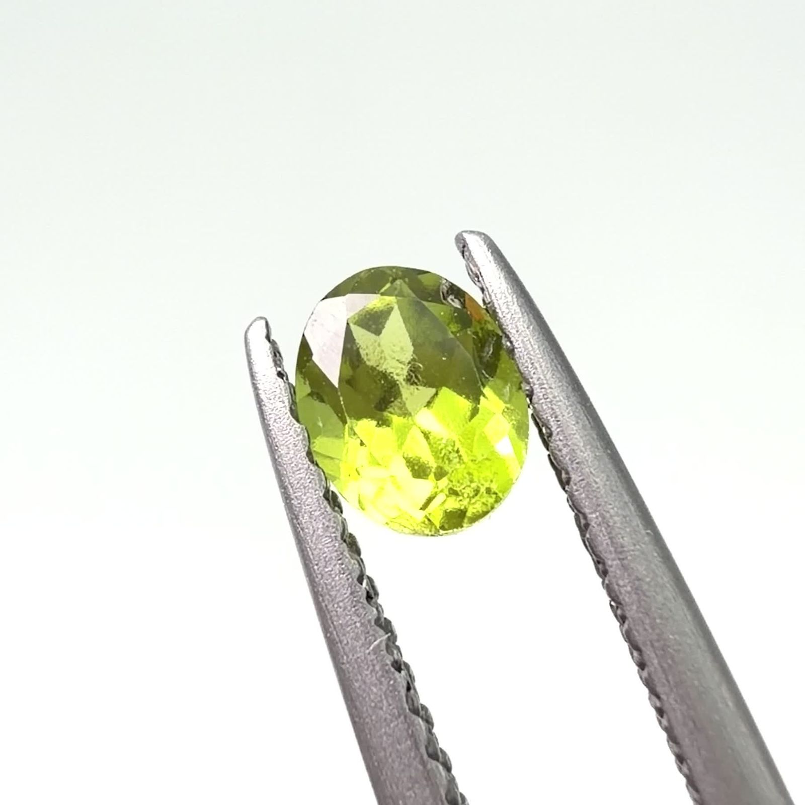ベスビアナイト(宝石名アイドクレース)ケニア産 識別済 0.45ct / 5.1