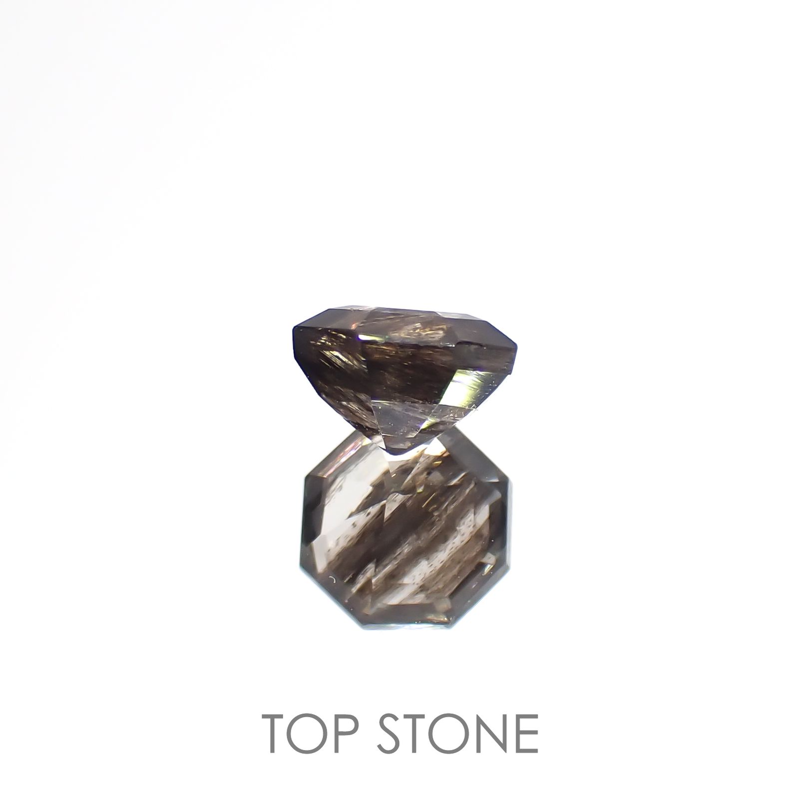 ◇オクタゴンカット◇レインボースキャポライト ブラジル産 0.83ct[220817521]6x5.9mm前後