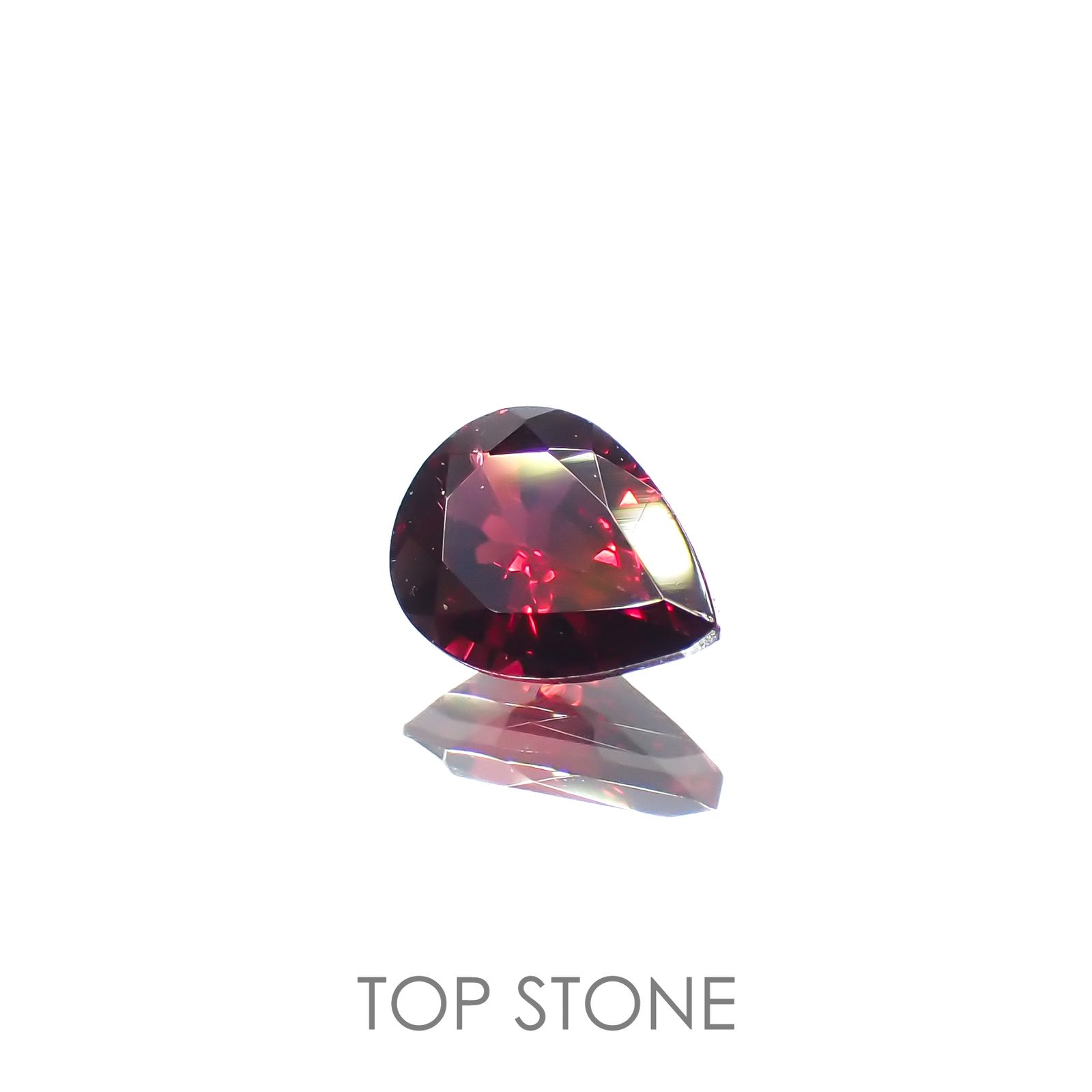 レッドスピネル(宝石名レッド・スピネル)タンザニア産 0.29ct 識別済[220716899]5x3.8mm前後