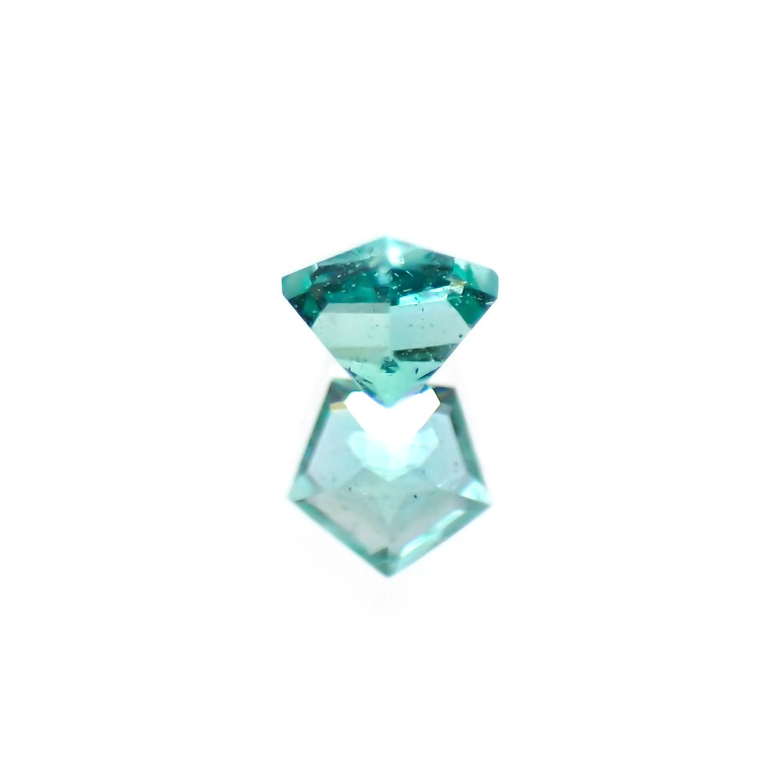 ◇ペンタゴンカット◇エメラルド(宝石名エメラルド) ザンビア産 0.12ct 識別済[210611005]3.1×3.2mm前後
