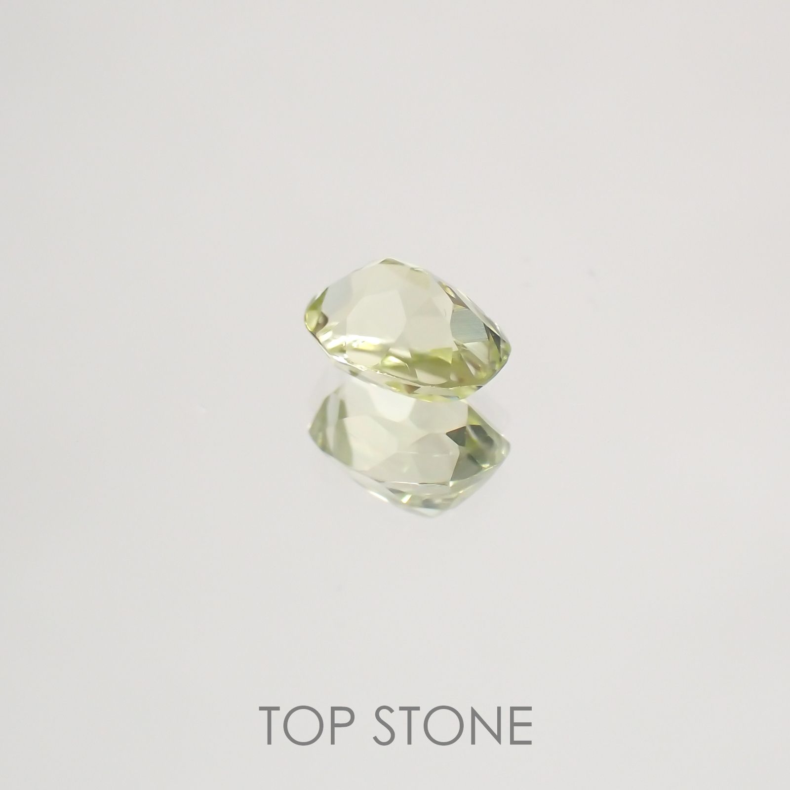 シリマナイト(宝石名シリマナイト) インド産 0.54ct 識別済[210610679]5.8×4mm前後