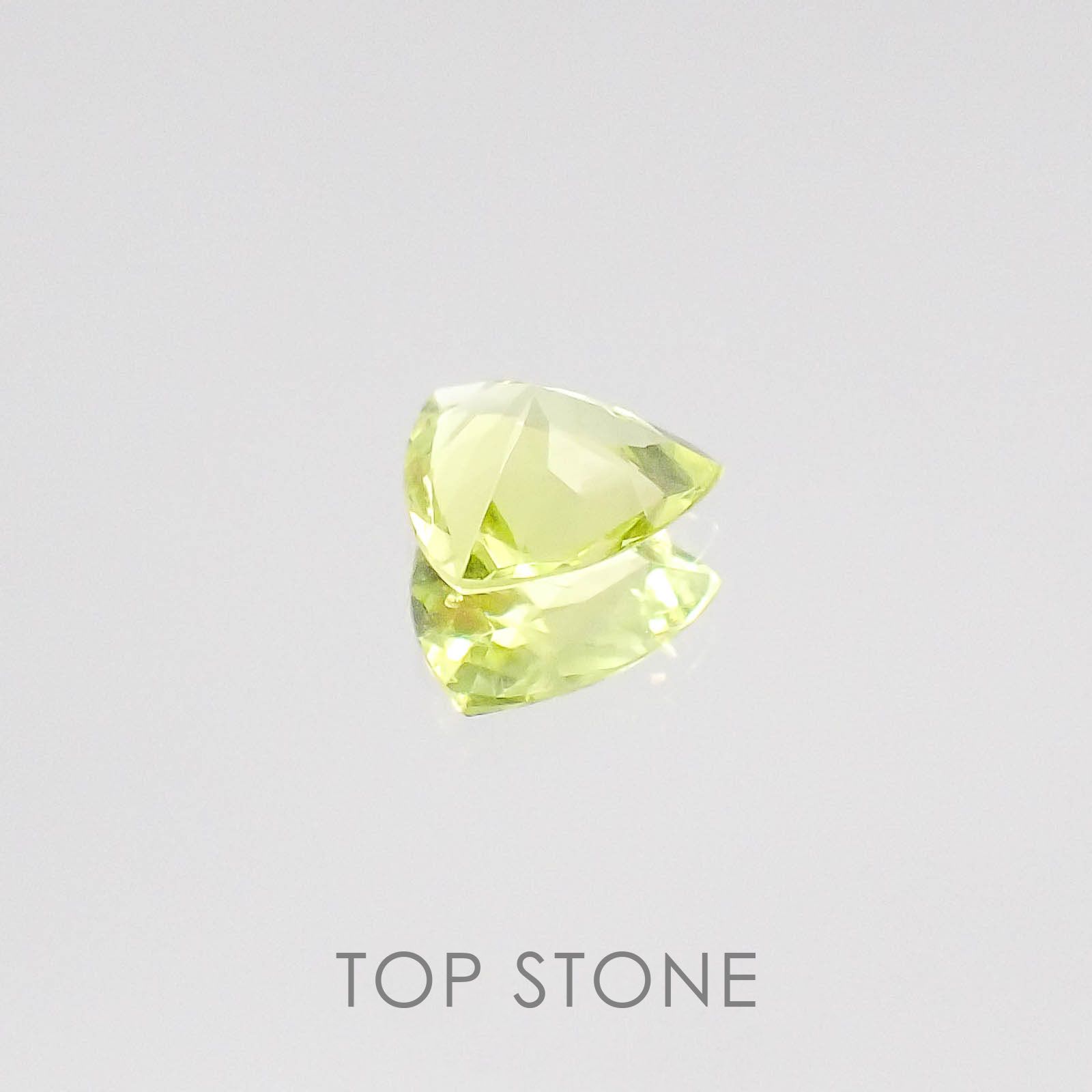 パロットクリソベリル インド産 ルース 0.39ct[20084680]5.1×5.1mm前後