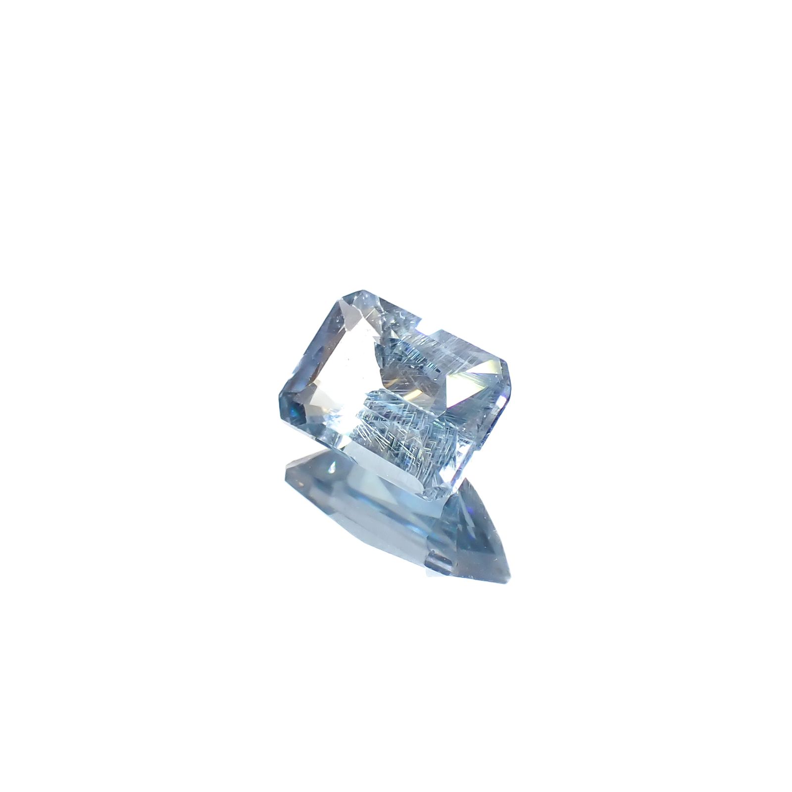 アパタイト フルオレッセンス ジンバブエ産 0.86ct[240929096]6.8x4.6mm前後
