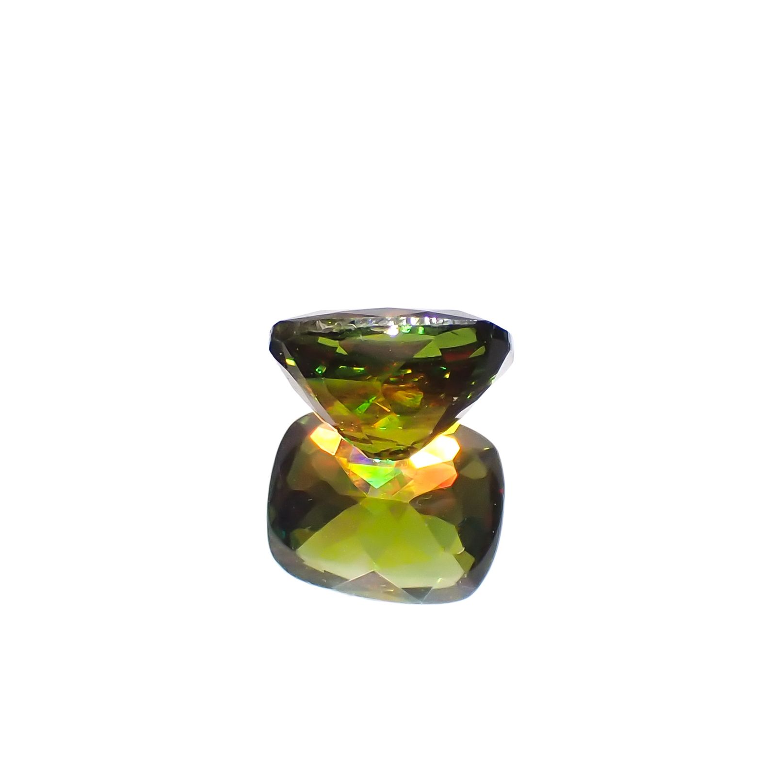 カラーチェンジスフェーン パキスタン産 1.58ct[231224744]7.5x6mm前後