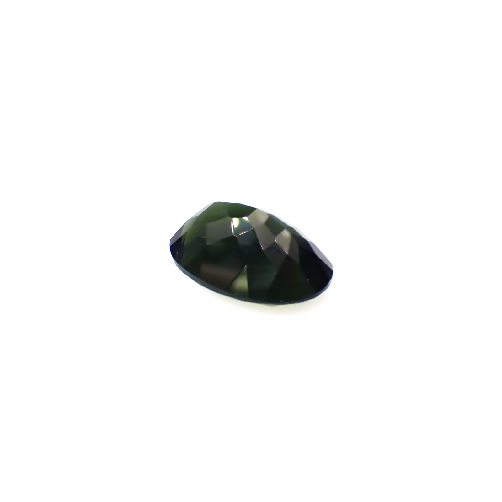 モルダバイト(宝石名モルダバイト)発見地：旧チェコスロバキア 10.94ct 識別済[241129476]18.4x13.2mm前後