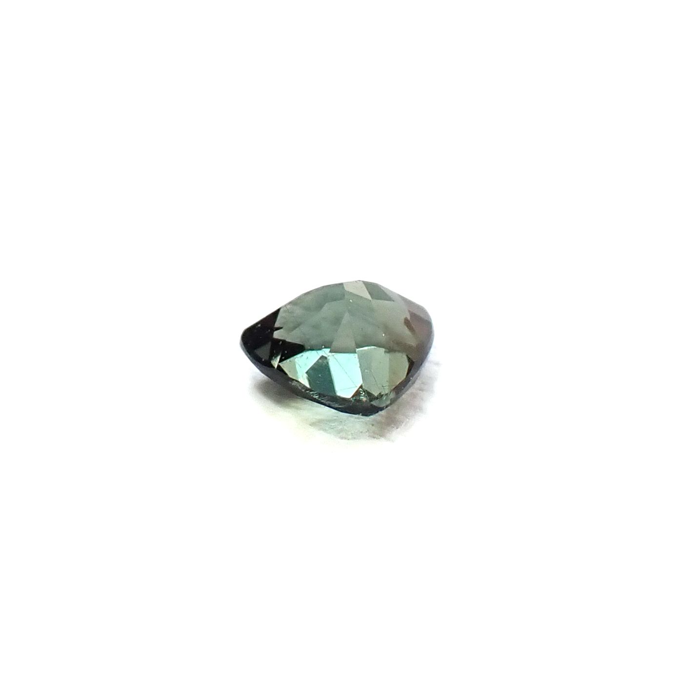 ベキリーブルーガーネット（カラーチェンジガーネット アレキタイプ） マダガスカル・ベキリー産 0.10ct / 2.8x2.9mm前後 [260732458]