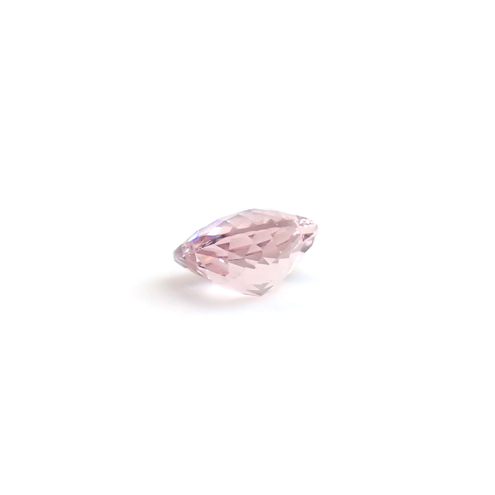 モルガナイト ブラジル産 1.16ct / 7x7.7mm前後 [260632304]