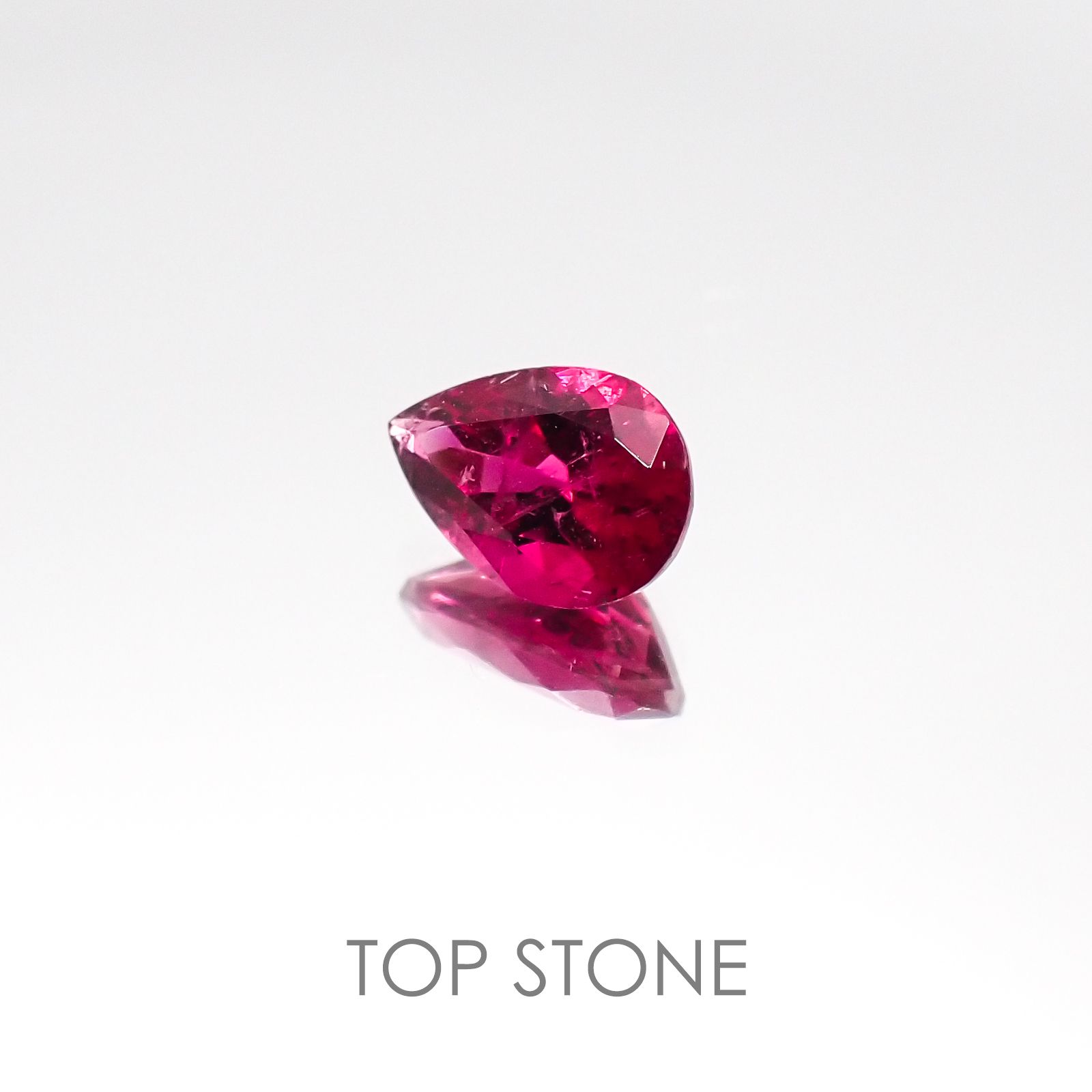 ルベライト ブラジル産 ルース 0.64ct[20084917]7×4.8mm前後