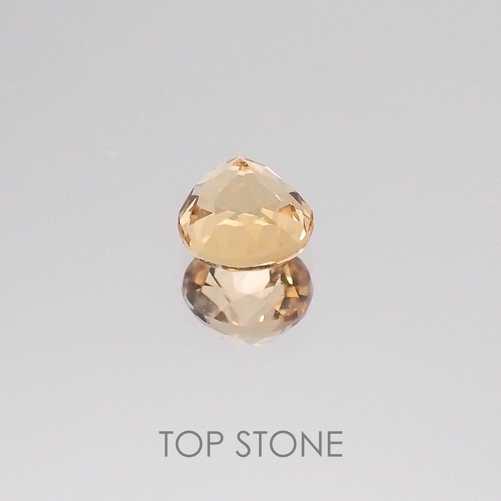 インペリアルトパーズ ブラジル産 ルース 0.38ct[20084372]4.1×4.1mm前後