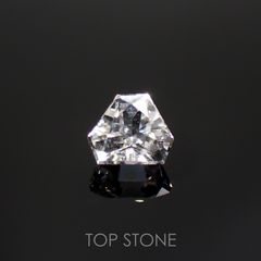 カラーレスエンスタタイト(宝石名ホワイト・エンスタタイト)スリランカ産 0.93ct 識別済[220115569]6x5.1mm前後