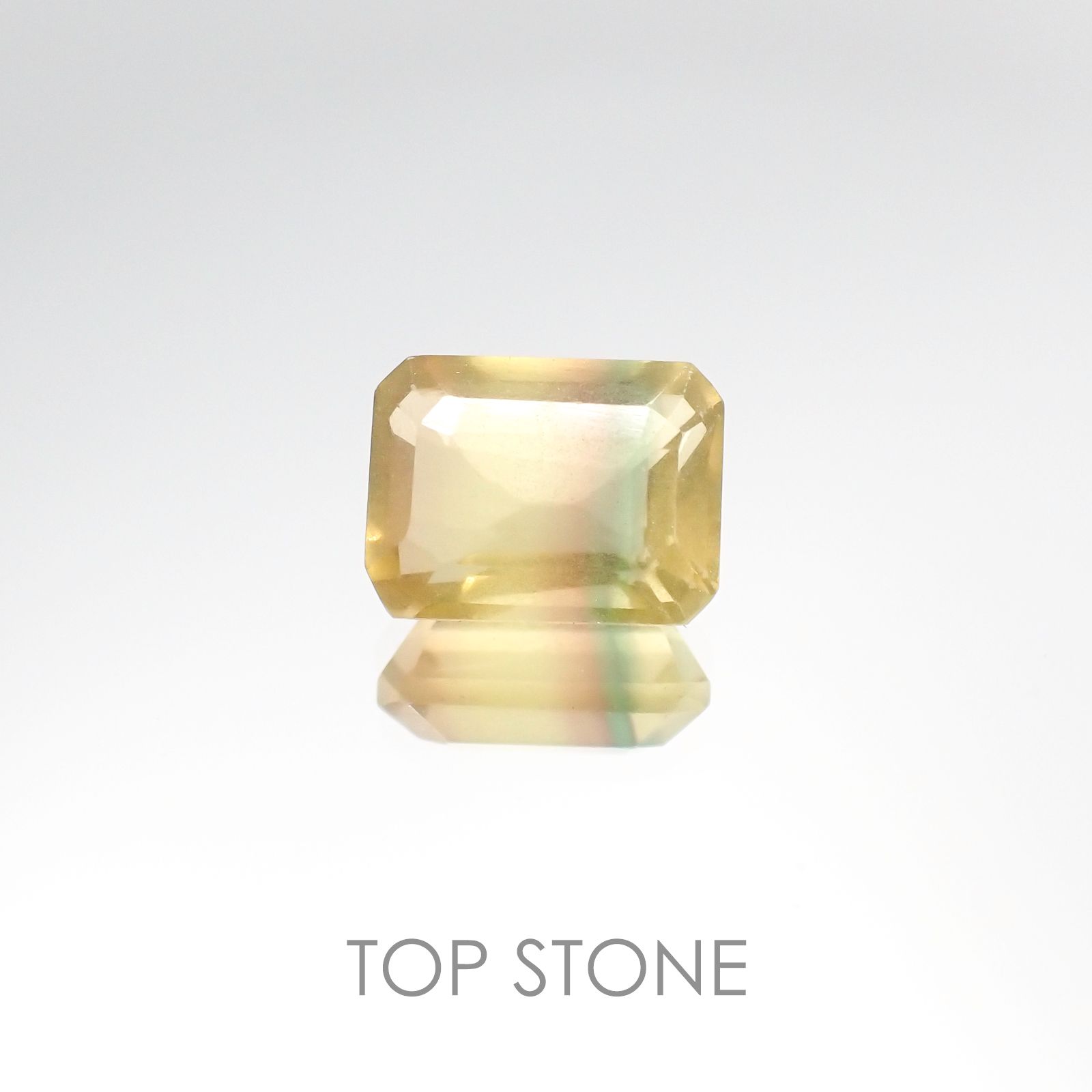 バイカラーフローライト ブラジル産 ルース 2.13ct[20106388]8×6mm前後