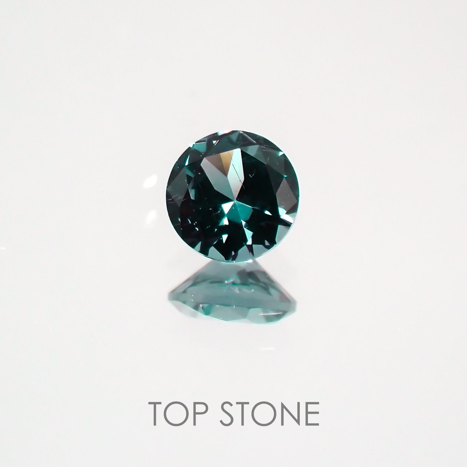 カラーチェンジガーネット(アレキタイプ) マダガスカル・ベキリー産 ルース 0.144ct[21029481]3.3×3.3mm前後